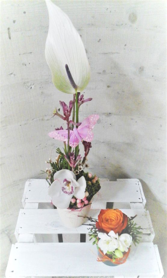 Kiosque et fleurs de l'hôpital de Sion - arrangement floral